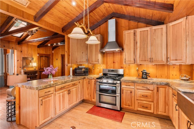 Detail Gallery Image 14 of 39 For 993 Partridge Rd, Wrightwood,  CA 92397 - 2 Beds | 2 Baths