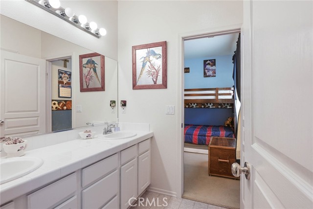 Detail Gallery Image 29 of 34 For 57 E Boulder Creek Rd, Simi Valley,  CA 93065 - 5 Beds | 4/1 Baths