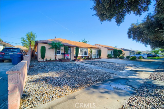 13812 Premiere Avenue, Bellflower, California 90706, 3 Bedrooms Bedrooms, ,1 BathroomBathrooms,Single Family Residence,For Sale,Premiere,DW24215349