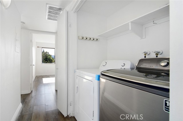 Detail Gallery Image 18 of 24 For 18316 Hatteras #27,  Tarzana,  CA 91356 - 2 Beds | 2 Baths