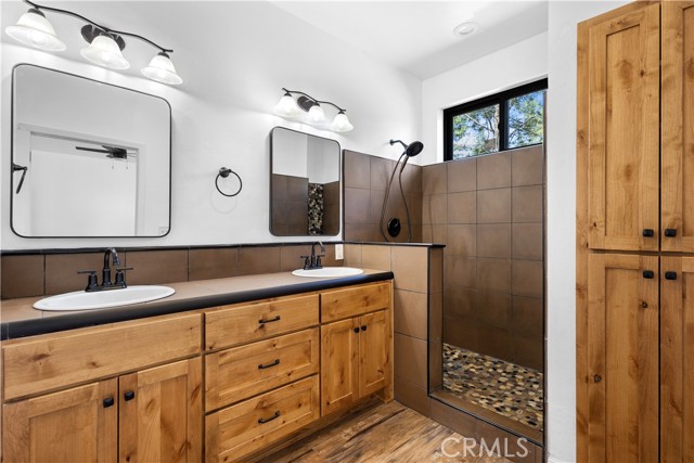 Detail Gallery Image 14 of 33 For 6010 Sunny Ln, Paradise,  CA 95969 - 3 Beds | 2 Baths