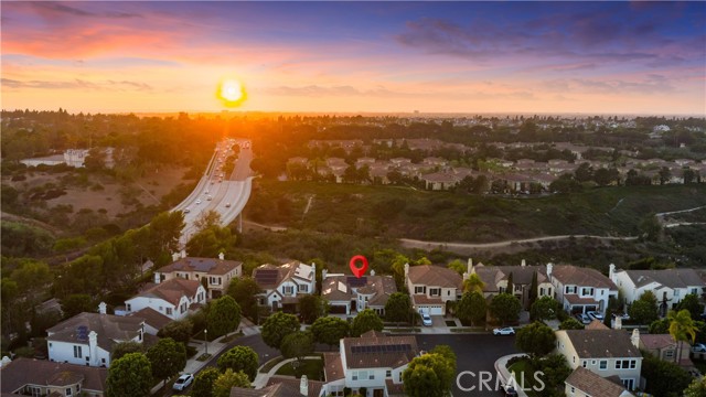 58 Victoria, Newport Beach CA: https://media.crmls.org/medias/d2fe1a10-8f39-4b8b-82f6-cc04ce517593.jpg