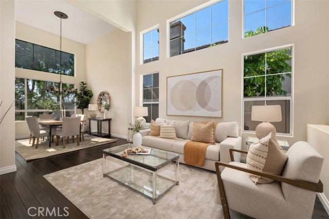 26112 Calle Cresta, Mission Viejo CA: https://media.crmls.org/medias/d2ff79f8-a119-4a5c-a2a2-48b18c44e99c.jpg