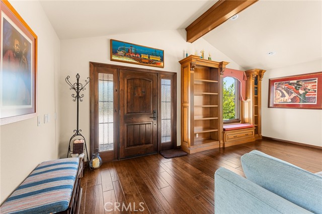 1632 Country Club Drive, Redlands CA: https://media.crmls.org/medias/d3002510-fda7-422a-9d62-18bb224301c6.jpg