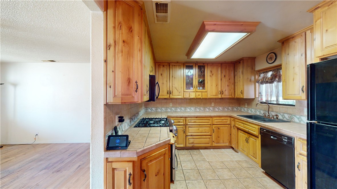 Detail Gallery Image 7 of 37 For 1752 Tehama Ave, Oroville,  CA 95965 - 3 Beds | 2 Baths