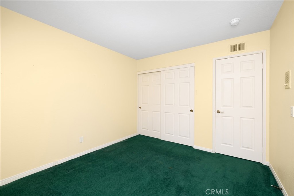 https://media.crmls.org/medias/d3004e4e-88a2-43d7-b959-3bd9970747b2.jpg?preset=X-Large
