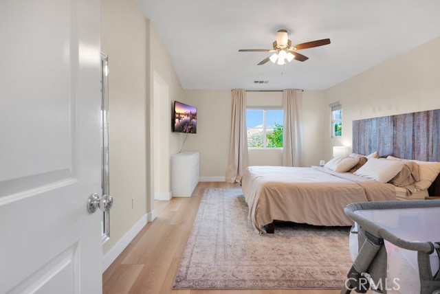 20022 Satsuma, Saugus CA: https://media.crmls.org/medias/d300b3c6-8017-4db1-9302-35e334ada64c.jpg