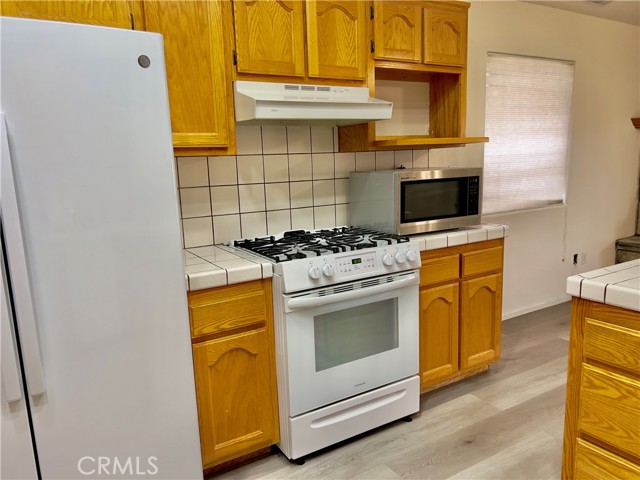 Detail Gallery Image 22 of 30 For 17980 Lakeview Dr, Victorville,  CA 92395 - 3 Beds | 2 Baths