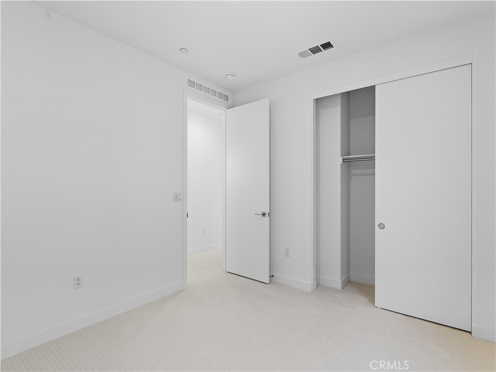 MLS #OC25227775 image #15