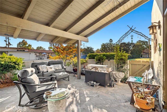 Detail Gallery Image 17 of 21 For 2201 Fortuna, Newport Beach,  CA 92660 - 3 Beds | 2 Baths