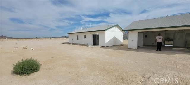Detail Gallery Image 10 of 20 For 11200 Palomar Ave #B,  Lucerne Valley,  CA 92356 - 3 Beds | 2 Baths