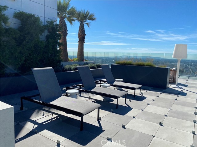 Detail Gallery Image 5 of 27 For 400 S Broadway #1813,  Los Angeles,  CA 90013 - 1 Beds | 1 Baths