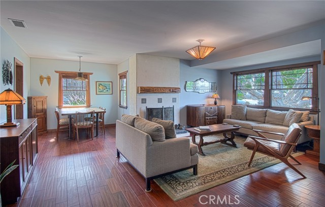 Detail Gallery Image 14 of 41 For 330 Colleen Pl, Costa Mesa,  CA 92627 - 4 Beds | 3 Baths