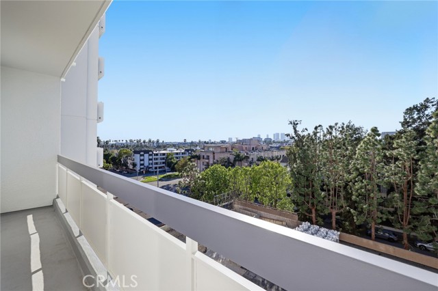 Detail Gallery Image 18 of 37 For 321 S San Vicente Bld #604,  Los Angeles,  CA 90048 - 2 Beds | 2 Baths