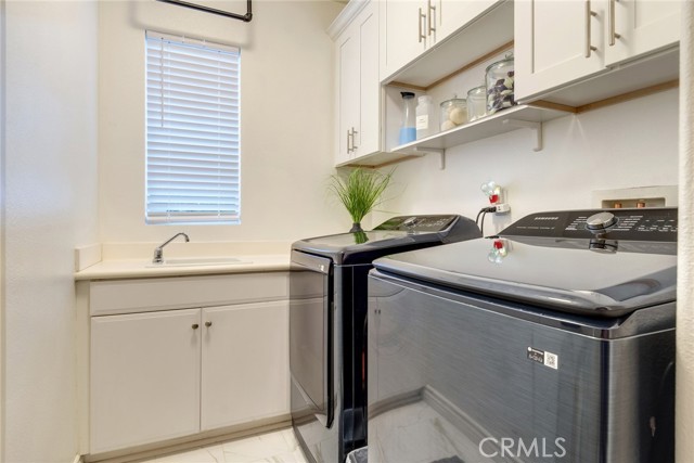 Detail Gallery Image 8 of 38 For 25183 Forest St, Corona,  CA 92883 - 4 Beds | 3 Baths