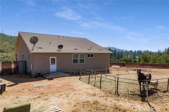 Detail Gallery Image 7 of 8 For 4140 Ishi Trl, Oroville,  CA 95965 - 3 Beds | 2 Baths