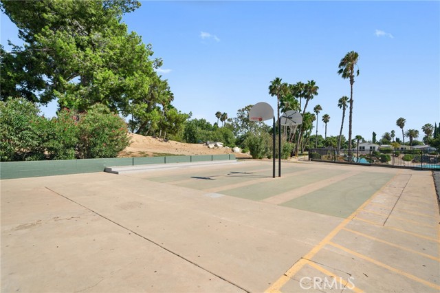 Detail Gallery Image 37 of 43 For 5800 Hamner #416,  Corona,  CA 91752 - 3 Beds | 3 Baths