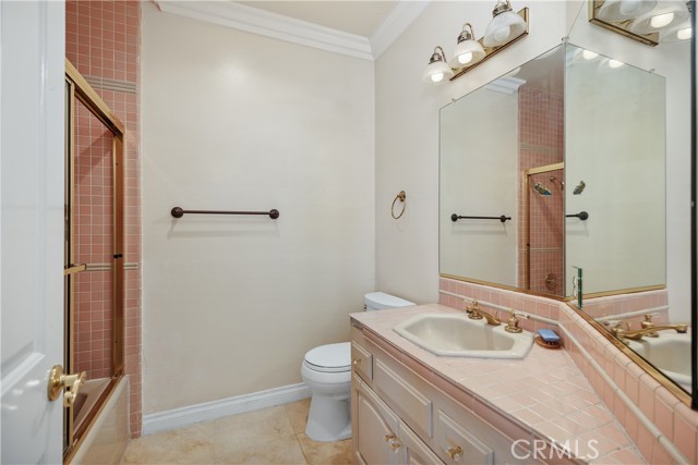 Detail Gallery Image 27 of 41 For 3211 E Mandeville Pl, Orange,  CA 92867 - 6 Beds | 6/1 Baths