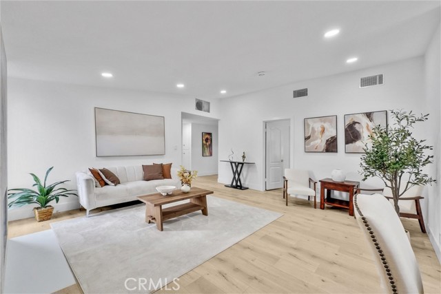 Detail Gallery Image 6 of 23 For 2601 Santa Ysabel, Fullerton,  CA 92831 - 5 Beds | 3 Baths