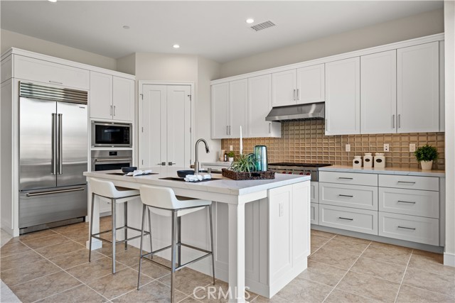 146 Tomahawk, Irvine CA: https://media.crmls.org/medias/d30421c6-ffd7-4704-bc2f-f20ccb6b561b.jpg