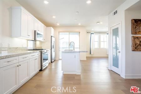 Detail Gallery Image 2 of 48 For 18339 Iris Ln, Yorba Linda,  CA 92886 - 2 Beds | 2/1 Baths