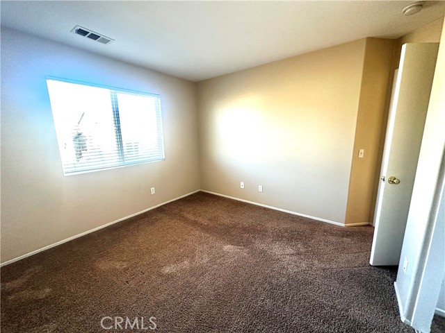 Detail Gallery Image 13 of 20 For 13168 Dixon, Victorville,  CA 92392 - 5 Beds | 3 Baths