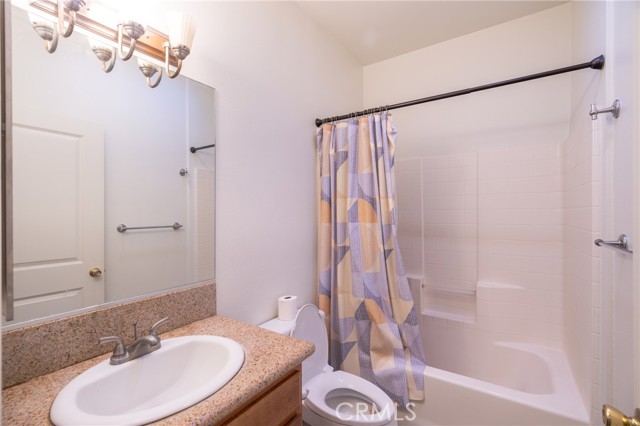 Detail Gallery Image 13 of 21 For 8800 Etiwanda Ave #10,  Northridge,  CA 91325 - 3 Beds | 2 Baths