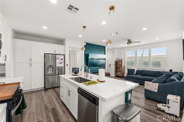 Detail Gallery Image 11 of 39 For 4321 S Cantos Paseo #27,  Ontario,  CA 91761 - 3 Beds | 2/1 Baths