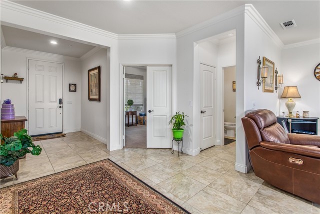 Detail Gallery Image 5 of 41 For 1121 Regala St, Perris,  CA 92571 - 4 Beds | 2/1 Baths