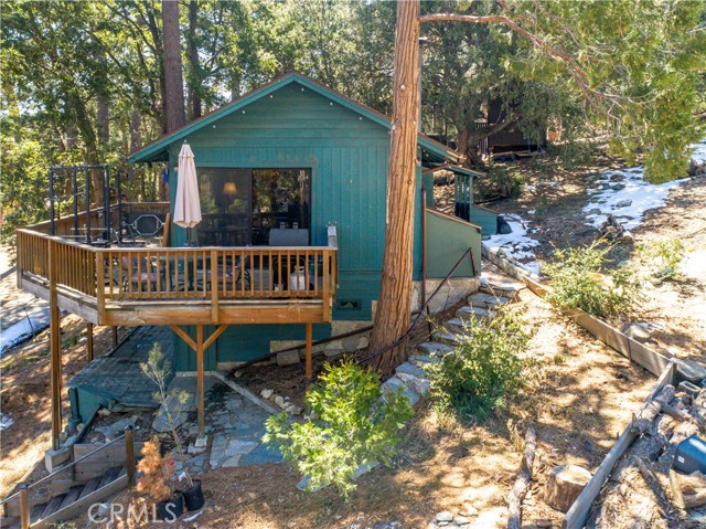 Detail Gallery Image 2 of 20 For 53150 Mountain View Dr, Idyllwild,  CA 92549 - 1 Beds | 1 Baths