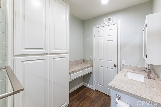 Detail Gallery Image 17 of 38 For 2535 Cypress Point Dr, Fullerton,  CA 92833 - 2 Beds | 2/1 Baths