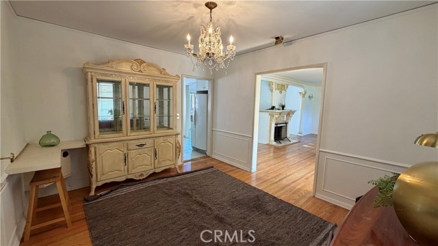 Detail Gallery Image 5 of 43 For 15227 Greenleaf St, Sherman Oaks,  CA 91403 - 3 Beds | 2 Baths