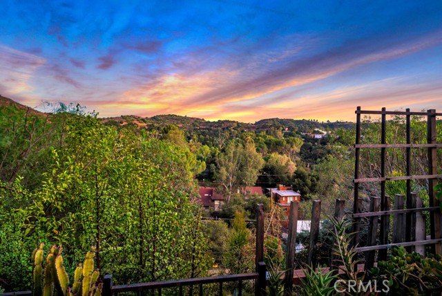 20994 Bandera Street, Woodland Hills CA: https://media.crmls.org/medias/d309a92b-0e49-4526-bf78-6006959c4341.jpg