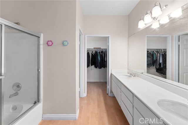 Detail Gallery Image 16 of 23 For 1972 W Blue Violet Ct, Anaheim,  CA 92801 - 2 Beds | 2/1 Baths