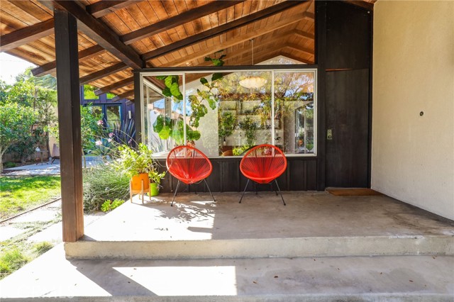 Detail Gallery Image 2 of 52 For 4123 North Virginia Road, Long Beach,  CA 90807 - 3 Beds | 2 Baths