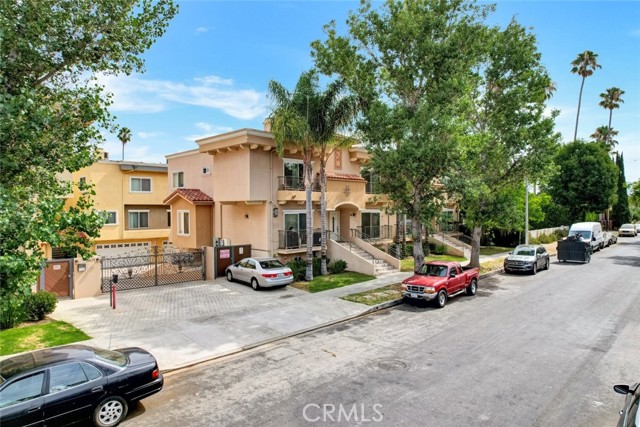 Detail Gallery Image 38 of 52 For 13629 Wyandotte St #111,  Van Nuys,  CA 91405 - 4 Beds | 3 Baths