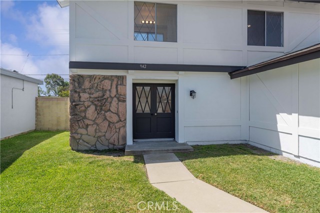 Detail Gallery Image 5 of 33 For 942 E Denwall Dr, Carson,  CA 90746 - 4 Beds | 3 Baths