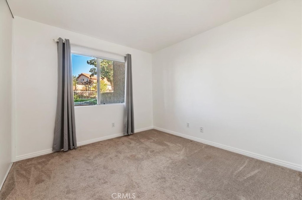 MLS #IV25258101 image #16