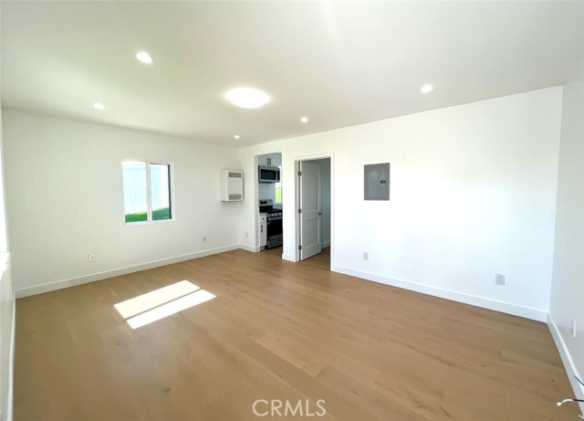 624 W 38th Street, San Pedro CA: https://media.crmls.org/medias/d30c7f3b-47b8-4c1b-a9f5-9cfd91aabfae.jpg