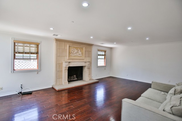 16802 Kamalii Drive, Huntington Beach CA: https://media.crmls.org/medias/d30c8d23-002d-425b-9188-852233af5e54.jpg