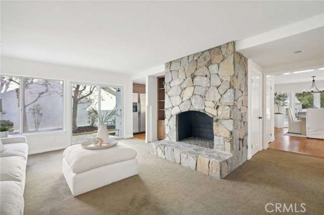 6 Village Circle, Manhattan Beach, California 90266, 4 Bedrooms Bedrooms, ,2 BathroomsBathrooms,Residential,For Sale,Village,SB24195820