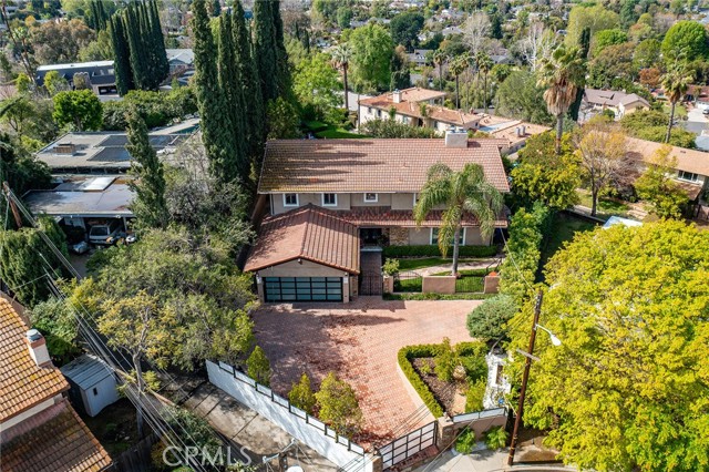 5005 Delita Place, Woodland Hills CA: https://media.crmls.org/medias/d30d4526-83f9-4558-a62e-6ccd080f9926.jpg