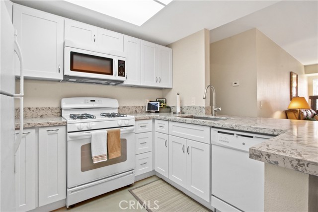 Detail Gallery Image 1 of 1 For 700 W 3rd St #B116,  Santa Ana,  CA 92701 - 1 Beds | 1 Baths