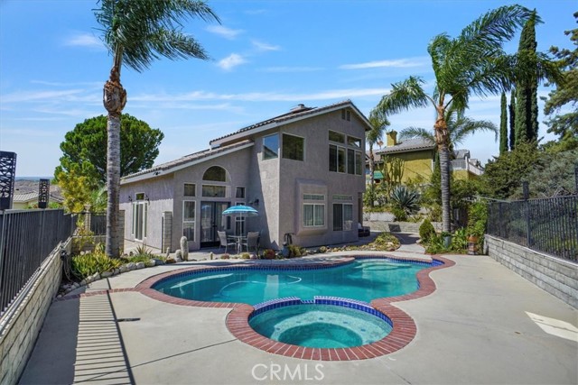 Detail Gallery Image 30 of 34 For 29304 Begonias Ln, Canyon Country,  CA 91387 - 4 Beds | 3 Baths