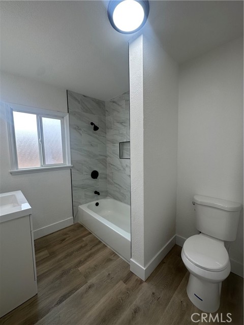 Detail Gallery Image 13 of 15 For 2311 Laurel Ave, Pomona,  CA 91768 - 3 Beds | 2 Baths