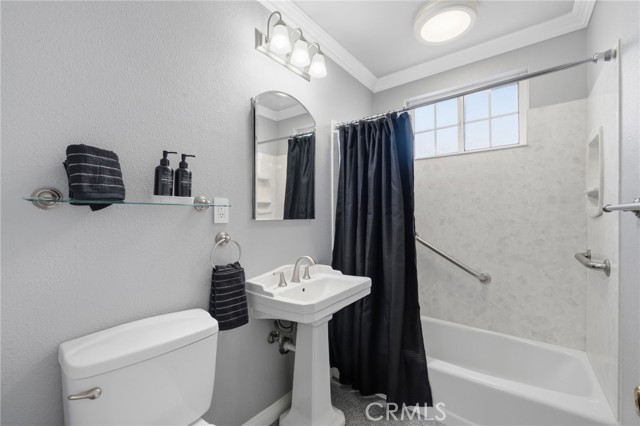 Detail Gallery Image 18 of 29 For 9809 Houghton Ave, Santa Fe Springs,  CA 90670 - 3 Beds | 2 Baths