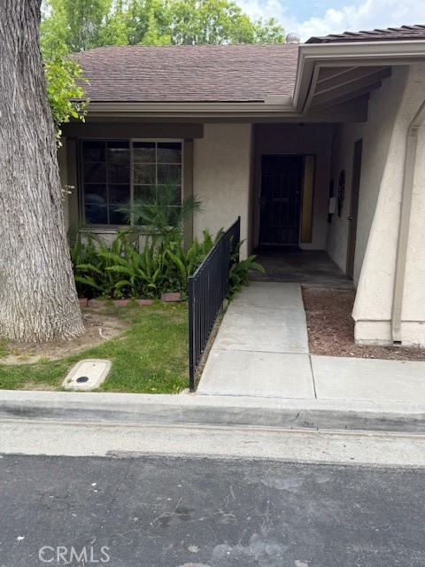 26851 Oak Branch Circle, Newhall CA: https://media.crmls.org/medias/d30ee636-3bd1-4d37-8dd5-700703c36510.jpg