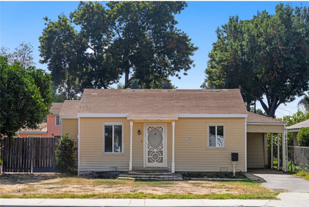 MLS #OC25034549 img 1