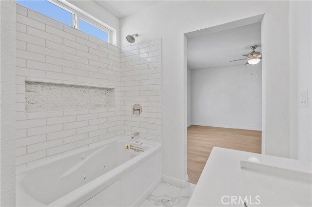 Detail Gallery Image 2 of 7 For 5207 Cimarron St, Los Angeles,  CA 90062 - 3 Beds | 2 Baths