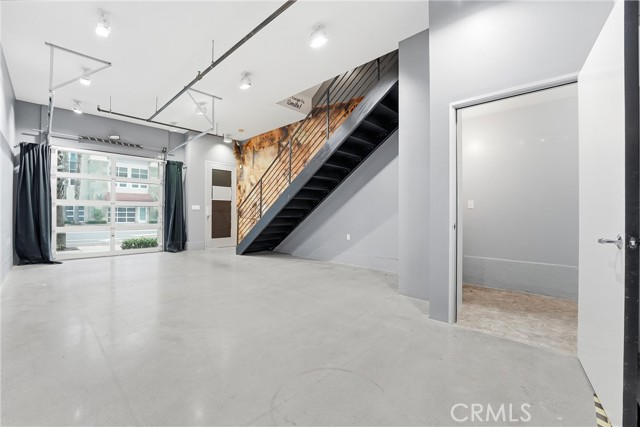 Detail Gallery Image 7 of 29 For 911 E Santa Ana, Santa Ana,  CA 92701 - 1 Beds | 2/1 Baths